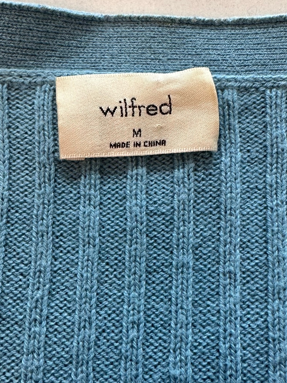 Wilfred x Aritzia Manila Fine Merino Wool Cotton Blend Cardigan in Steel Blue - Picture 4 of 13